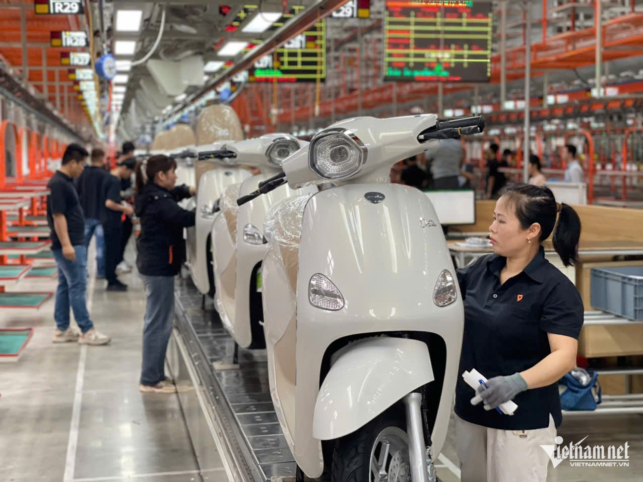 W-sx xe may Yadea.jpg