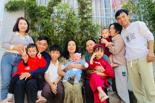  Anh em ruột cưới chị em ruột ở Hưng Yên, bố mẹ chồng nói vui về 2 nàng dâu 