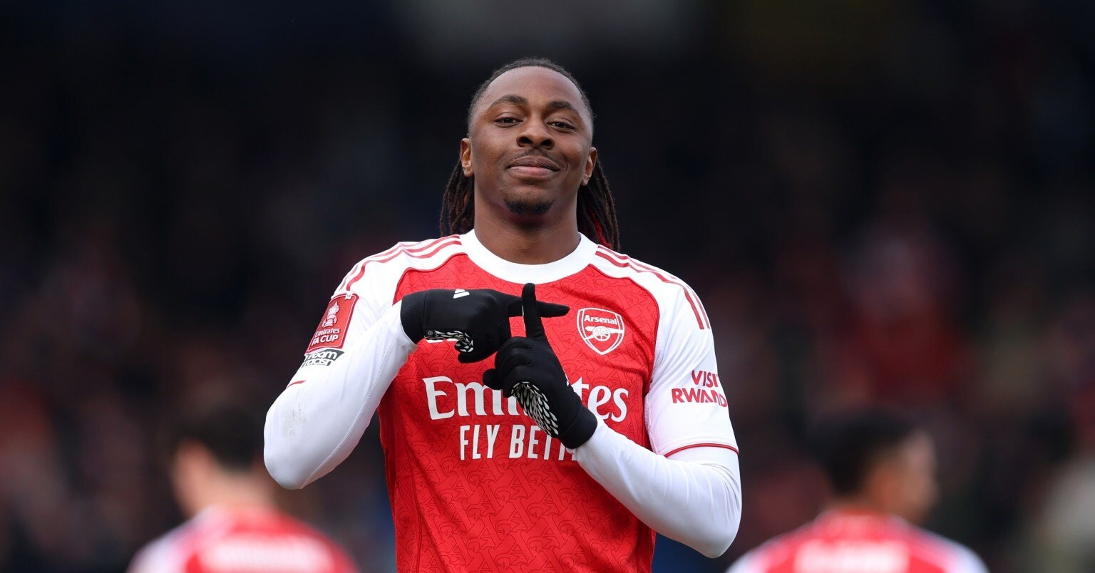 Arsenal thắng hú vía ở FA Cup