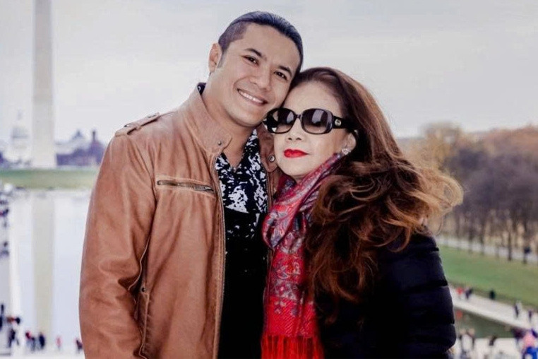 Mẹ Kasim Hoàng Vũ gần như không ăn gì, cứ nhắc đến con trai là bật khóc