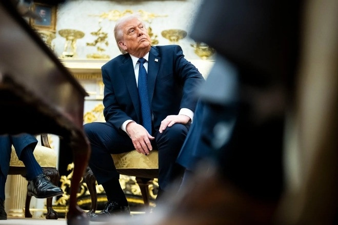 Ông Trump dọa tấn công thêm quan chức Iran sau lời 'xin lỗi' của lãnh đạo Tehran