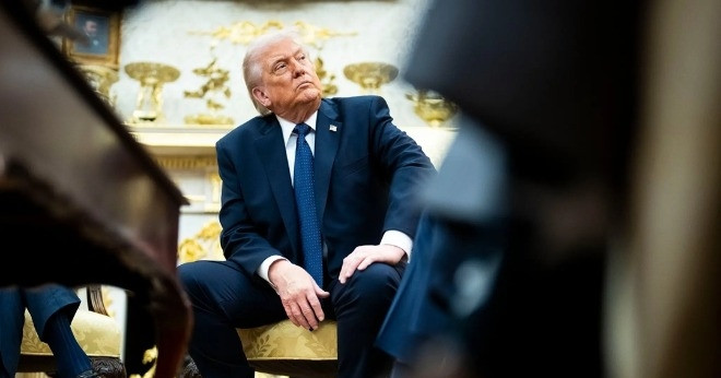 Ông Trump dọa tấn công thêm quan chức Iran sau lời &amp;apos;xin lỗi&amp;apos; của lãnh đạo Tehran