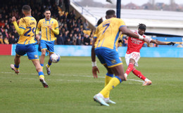 www_thesun_co_uk noni madueke arsenal scores goal 1064689858.jpg