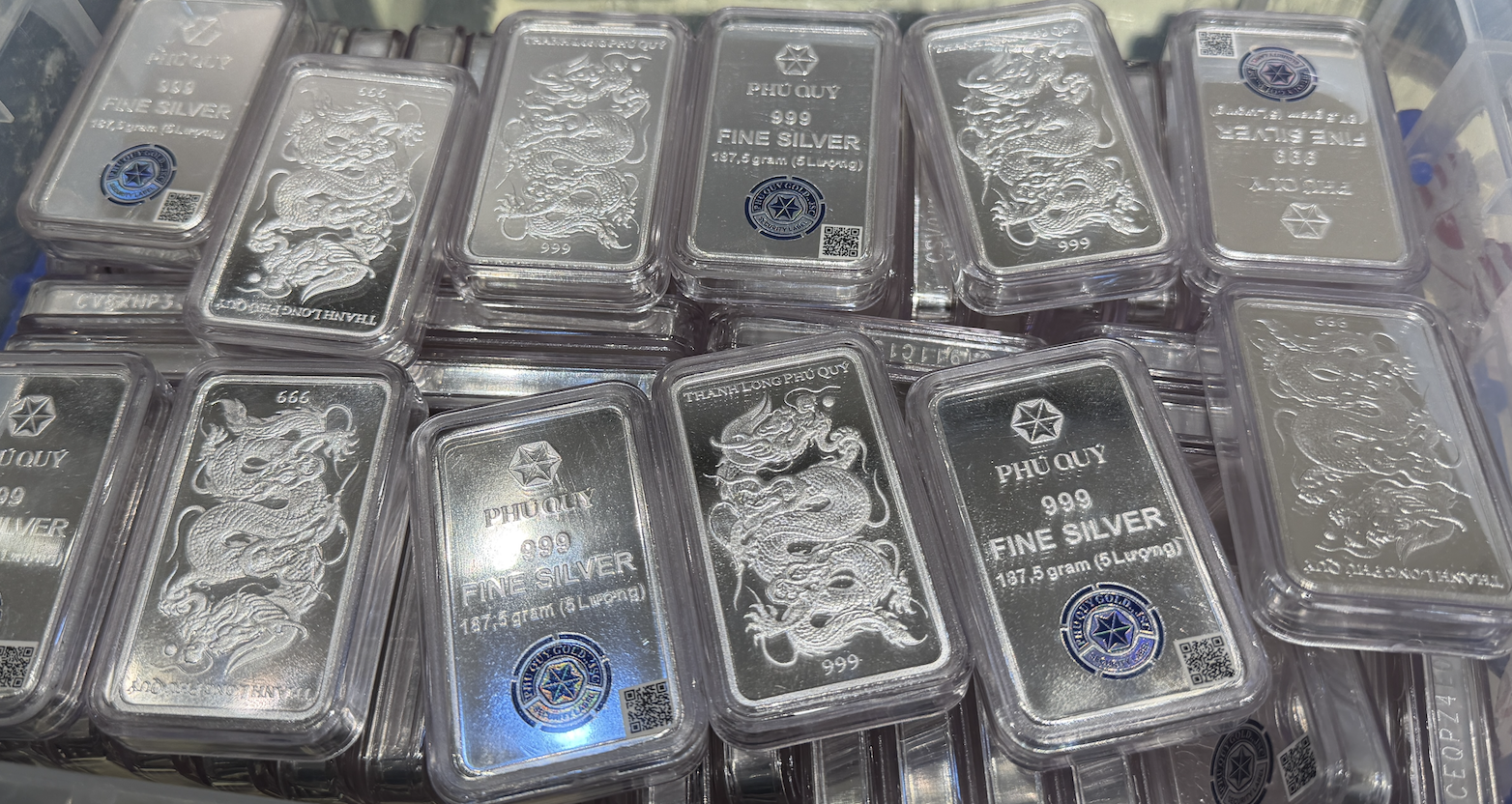 Giá bạc hôm nay 9/3/2026 chao đảo vì căng thẳng quân sự ở Trung Đông