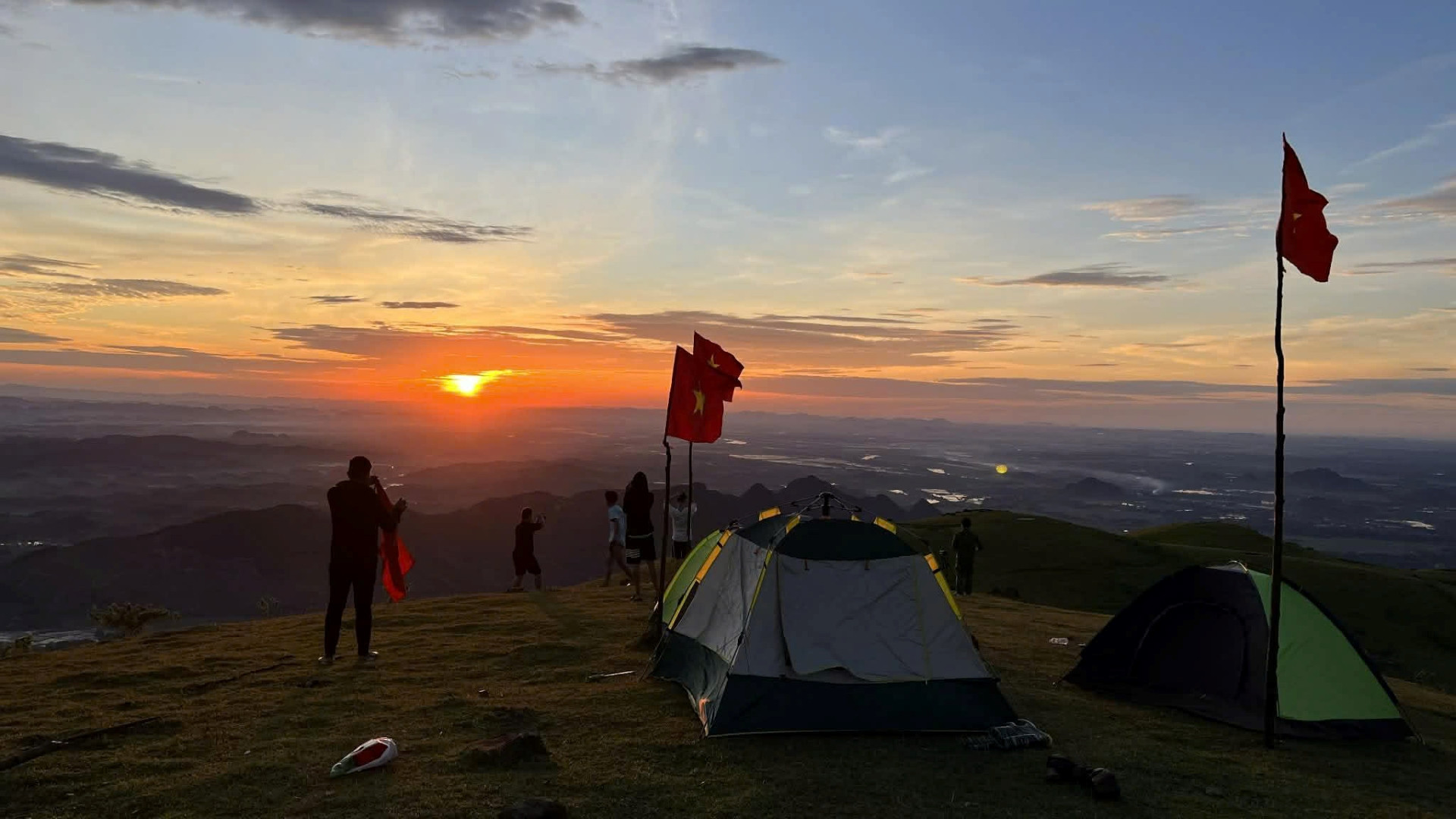 a1Một thôn ở miền núi xứ Thanh.jpg