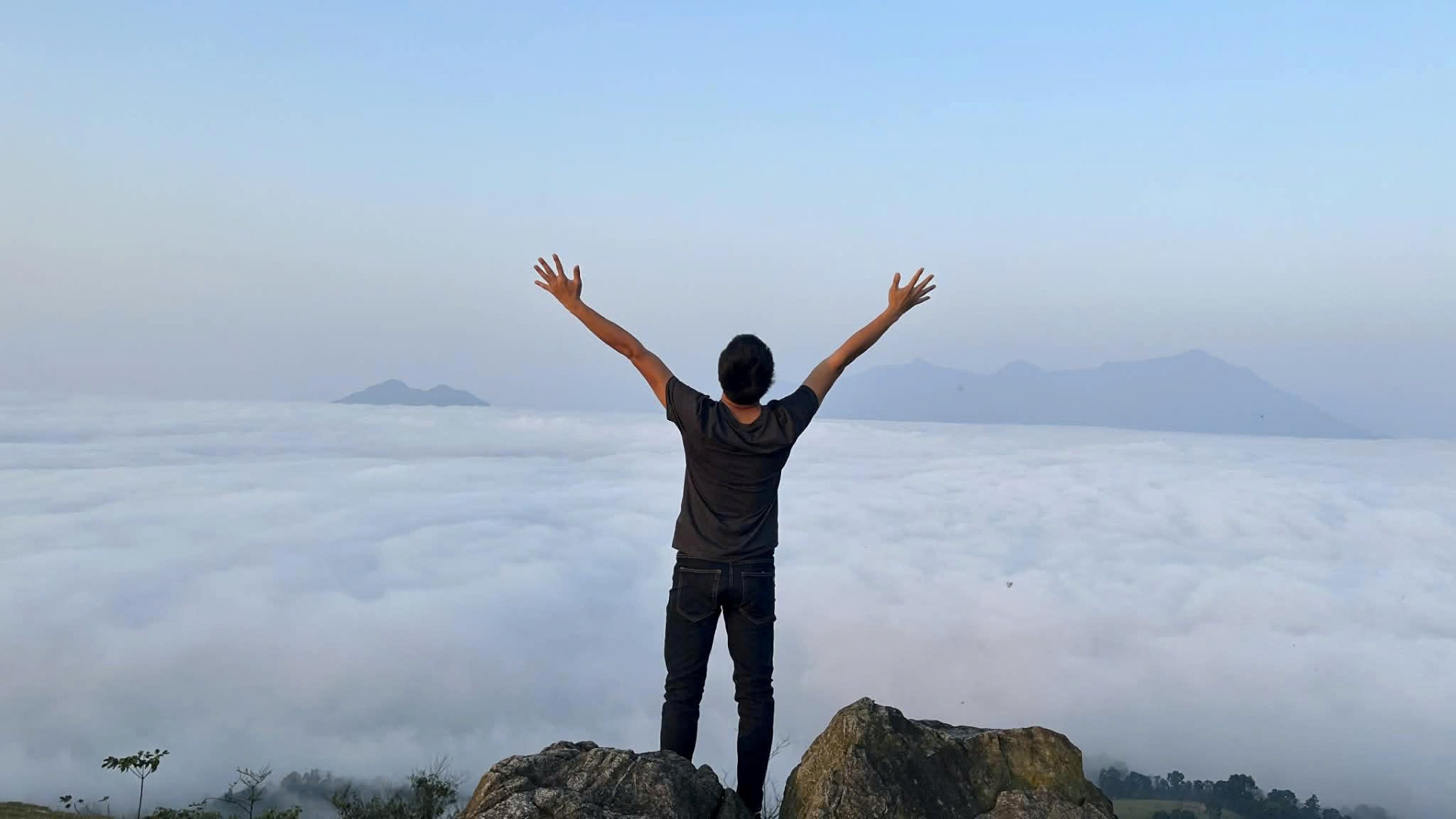 a2Một thôn ở miền núi xứ Thanh.jpg