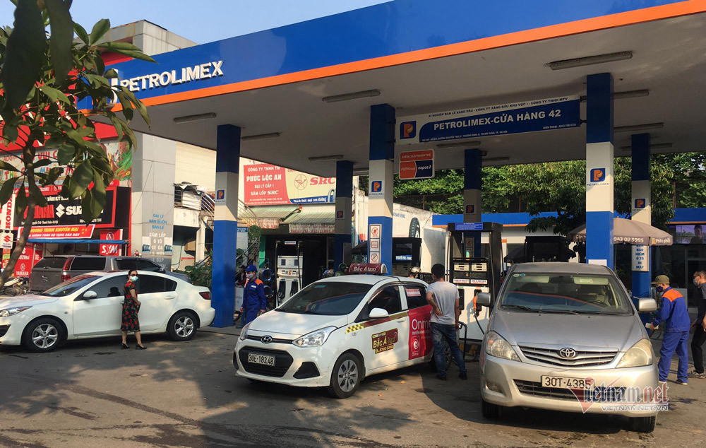 do xang buoi sang.jpeg