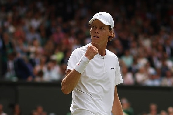 Sinner thắng nhanh Shapovalov, tiến vào vòng 4 Indian Wells