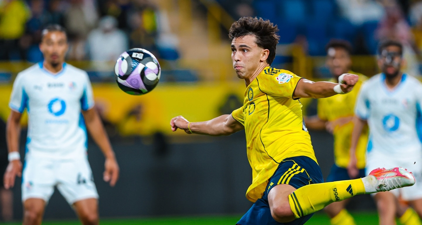 Joao Felix thay Ronaldo tỏa sáng, Al Nassr đòi lại ngôi đầu