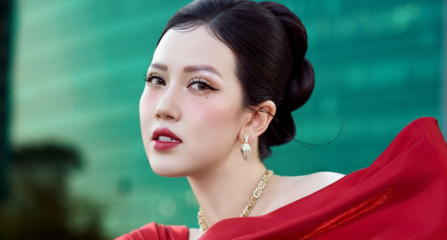 MC Thúy Hà tiết lộ về đại gia có ảnh hưởng lớn đến sự nghiệp của cô