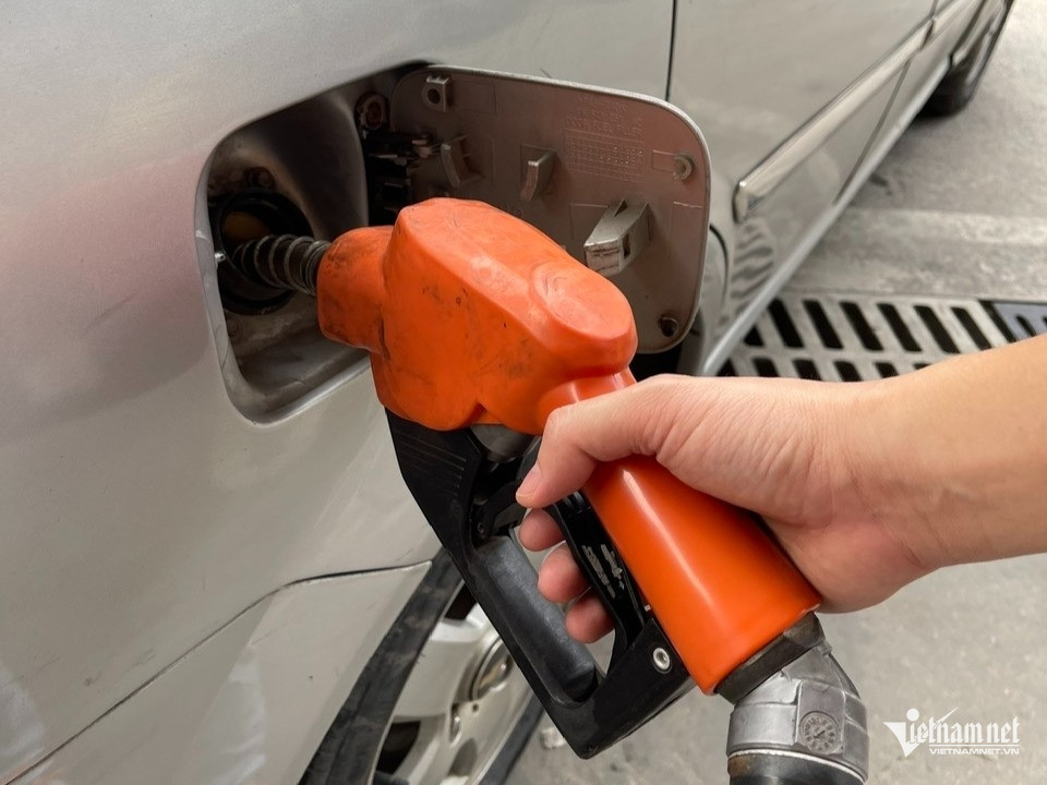 W-do xang day binh.jpg