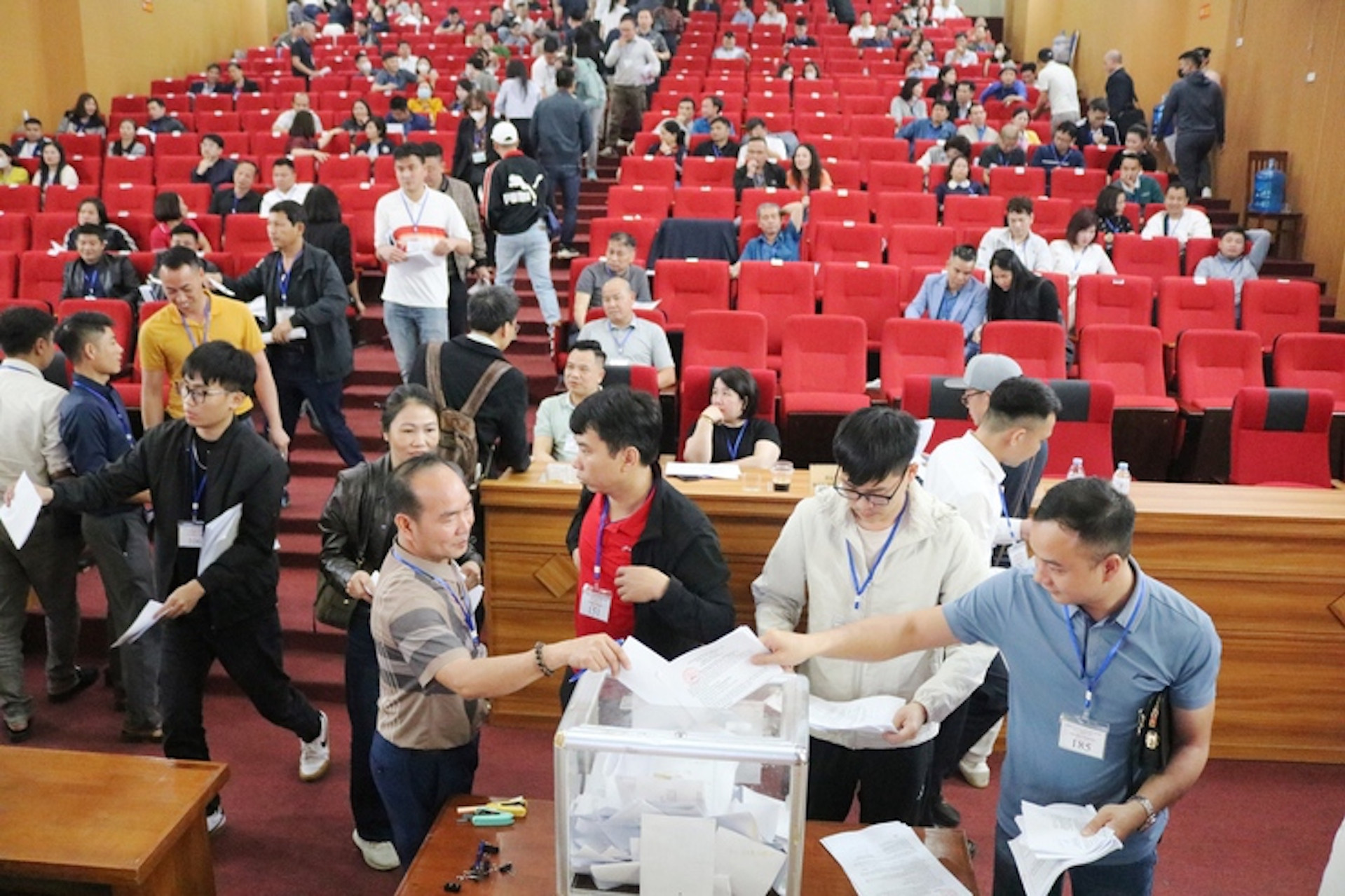 Đấu giá đất ven Hà Nội tăng 11 lần so với giá khởi điểm