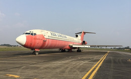 Boing 727 Nội Bài.jpg