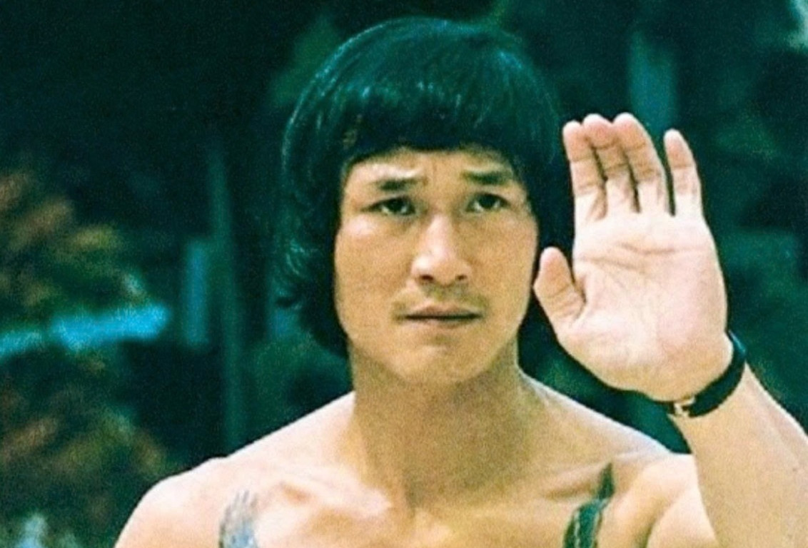 Diễn viên 'Người trong giang hồ' vượt qua ung thư lẫn đột quỵ