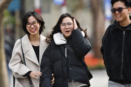 Không khí lạnh tràn về, miền Bắc chuyển rét, ngày mai có thể hửng nắng