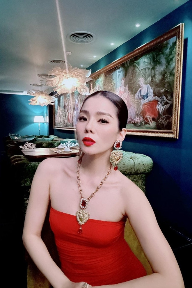 https://static-images.vnncdn.net/vps_images_publish/000001/000003/2026/3/9/le-quyen-003-1415.jpg