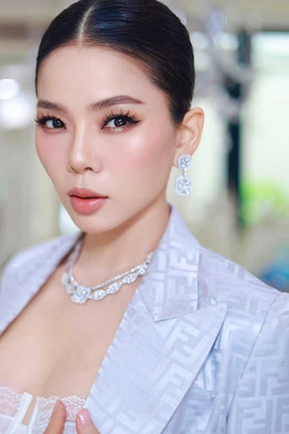 https://static-images.vnncdn.net/vps_images_publish/000001/000003/2026/3/9/le-quyen-006-1414.jpg