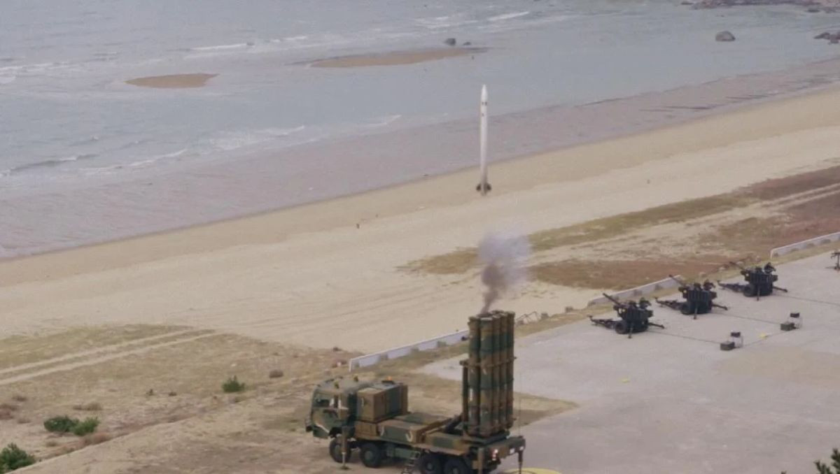 tên lửa Cheongung II Hàn 1.jpg