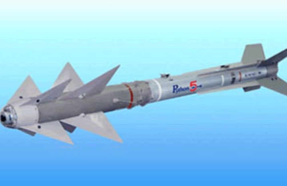 Tên lửa Python-5 Israel công nghệ khóa mục tiêu sau phóng, bắn từ phía sau 360 độ