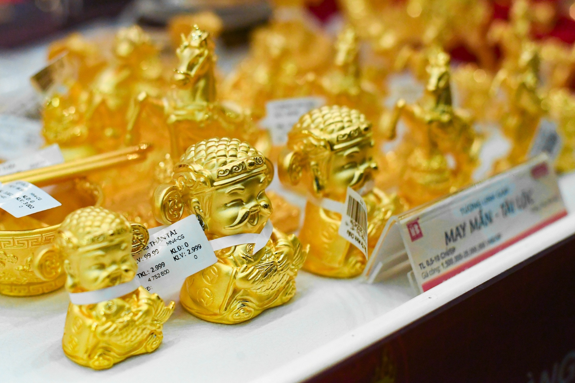 via than tai   vang bac (9).jpg