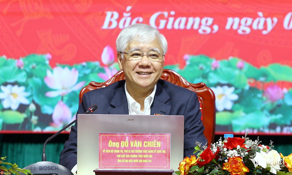 W-Ông Đỗ Văn Chiến trình bày chương trình hành động..jpg