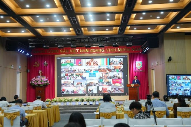 310326 klo09 canh.jpg