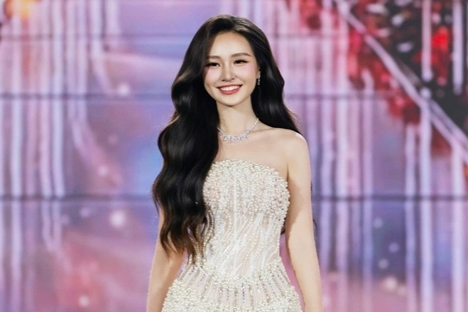 Á hậu sở hữu vòng ba 98cm, bị chê lùn gây tiếc nuối tại Miss World Vietnam