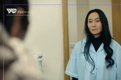 'Bước chân vào đời' tập 18: Mẹ Quân quỳ xuống cầu xin Thương