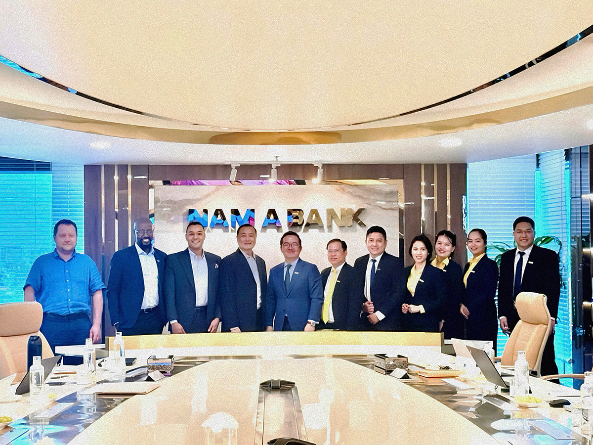 Hình 1 BlueOrchard.jpg