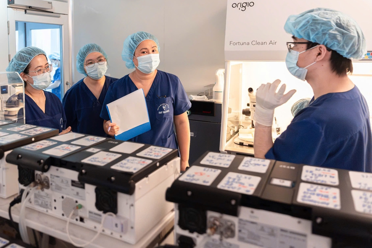 Người Việt vô sinh, hiếm muộn tăng cơ hội sinh con nhờ công nghệ từ Australia