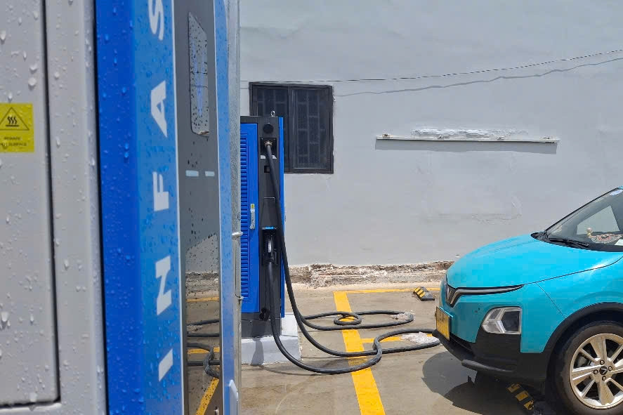 Nhu cầu sử dụng điện tăng vọt lên trên 1 tỷ kWh, đơn vị điều độ nhắc đến xe điện