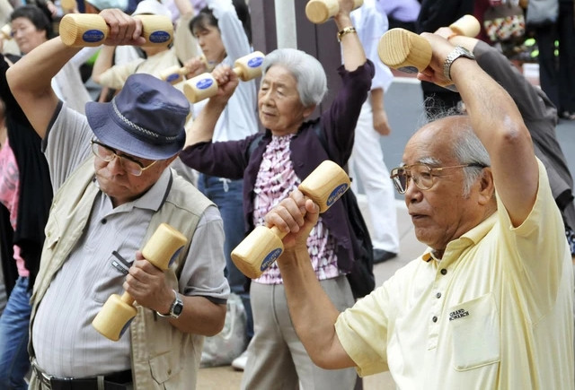 Nước nào có số người sống trên 100 tuổi nhiều nhất thế giới?