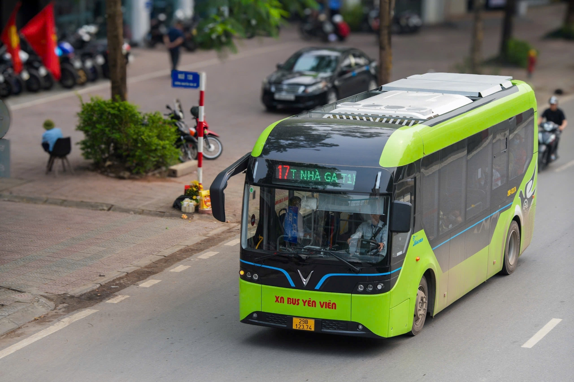  Transerco đưa vào vận hành 56 xe buýt điện cỡ trung bình 