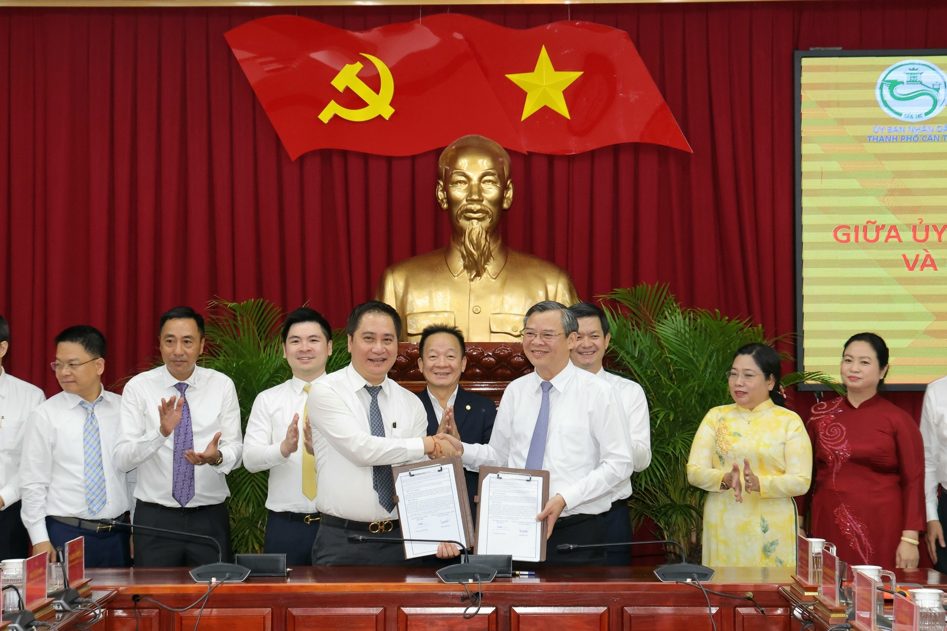 T&T Group mong muốn đầu tư loạt dự án đô thị, năng lượng lớn ở Cần Thơ