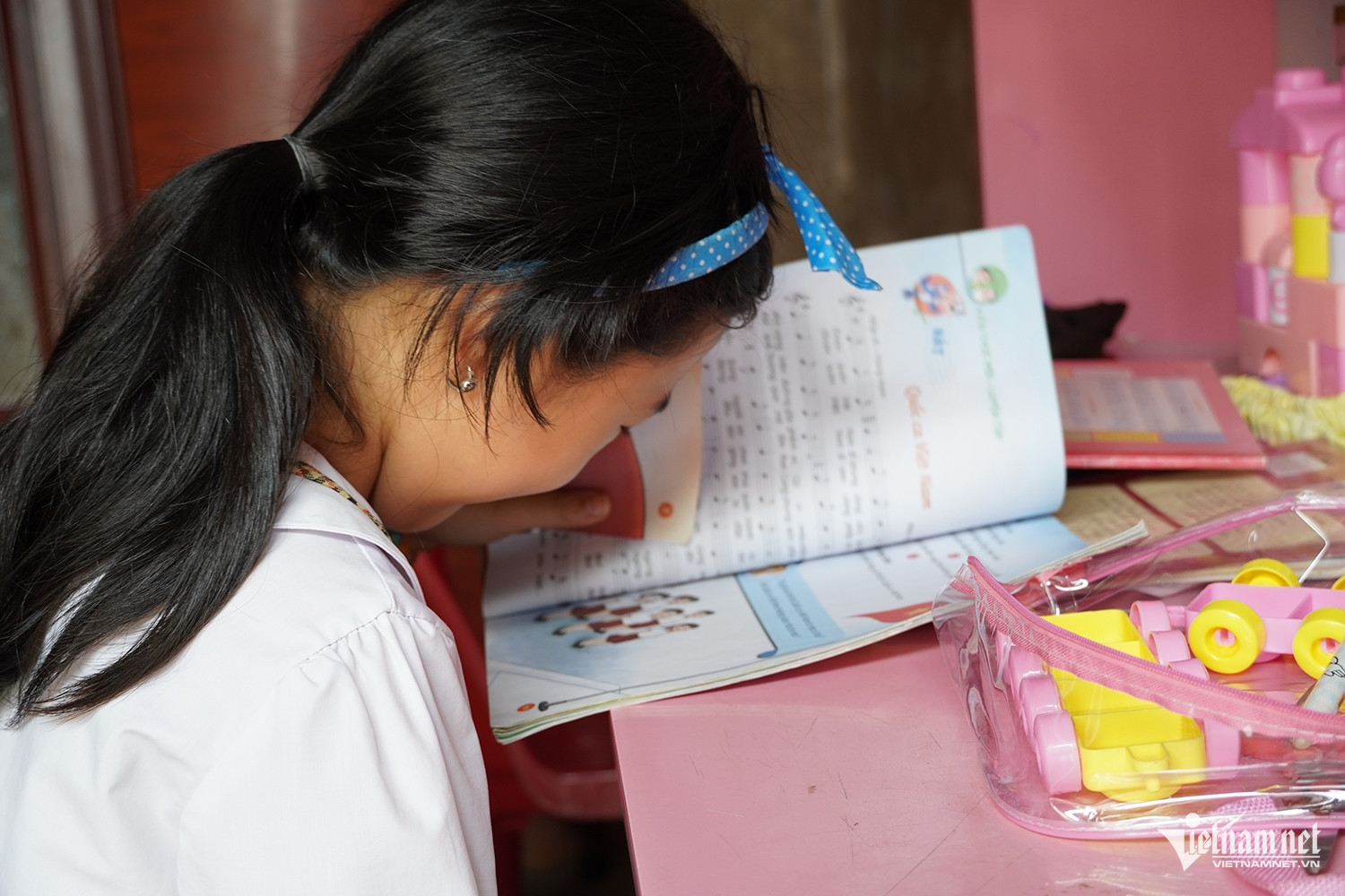 W-hai bà cháu 1.JPG.jpg