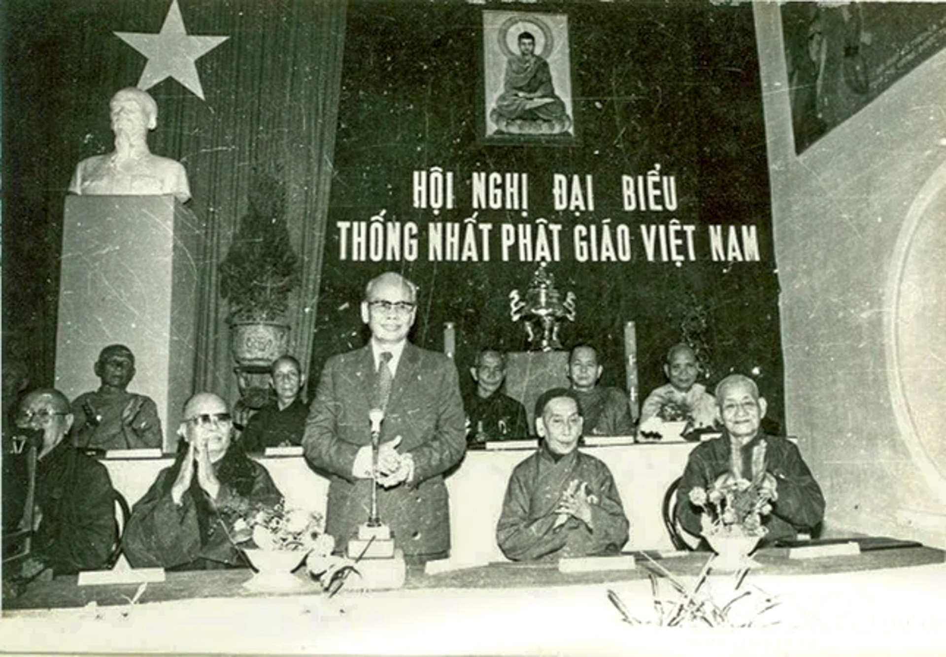 W-triển lãm phật giáo nguyễn huế 16.jpg