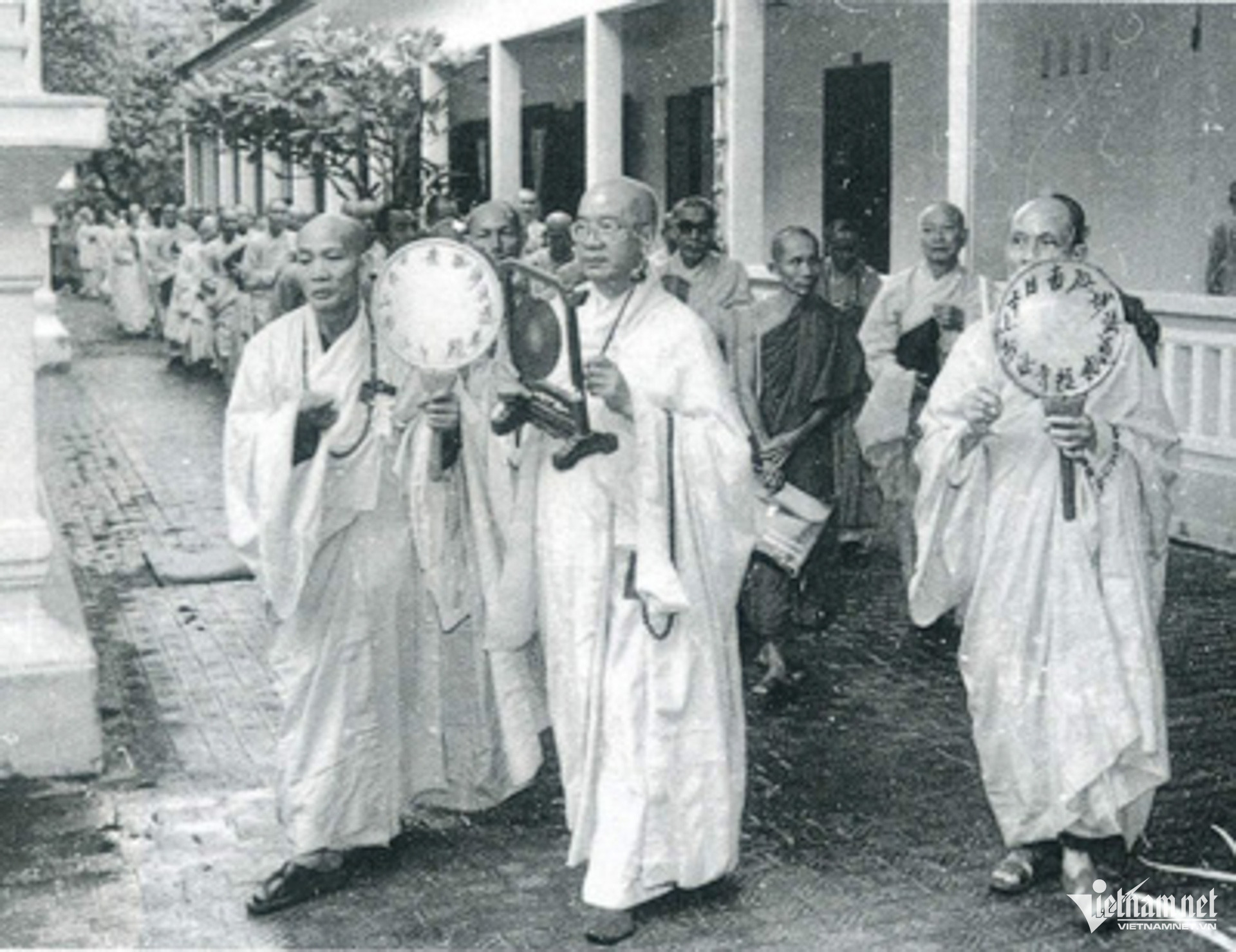 W-triển lãm phật giáo nguyễn huế 19.jpg