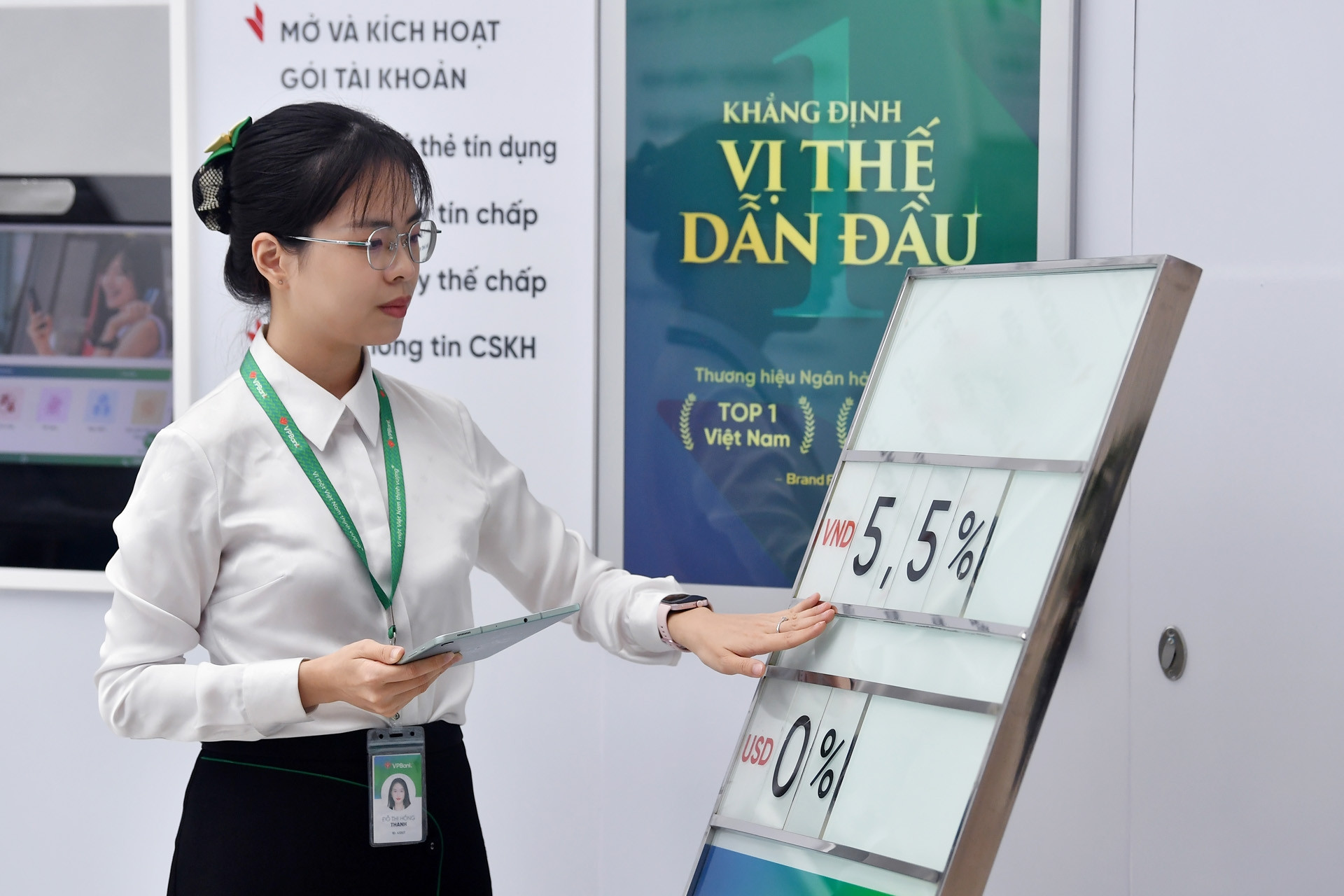 Lãi suất ngân hàng hôm nay 10/4/2026: Loạt ngân hàng tiên phong giảm lãi suất