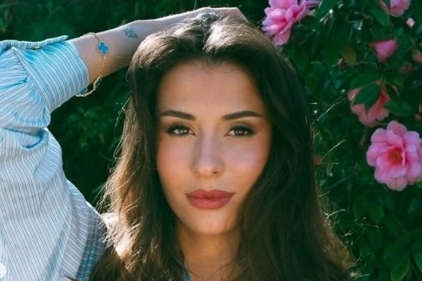 Bạn gái Haaland ngày càng thăng hạng nhan sắc