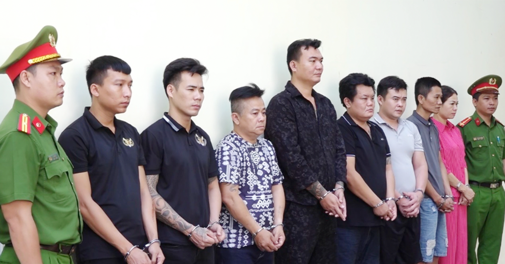 Bắt đôi vợ chồng cầm đầu công ty mua bán nợ, ‘khủng bố’ đòi nợ thuê 70 tỷ đồng