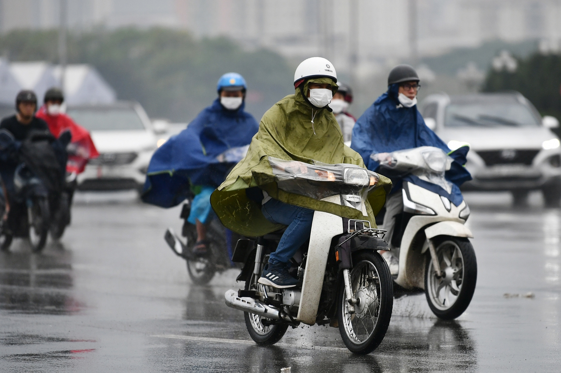 Dự báo thời tiết 10 ngày tới: Khi nào nắng nóng hạ nhiệt, mưa giông xuất hiện?