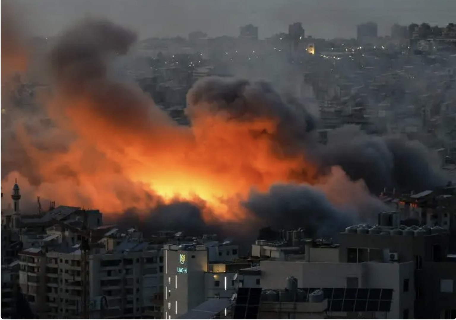 Israel, Hezbollah đọ hỏa lực ác liệt