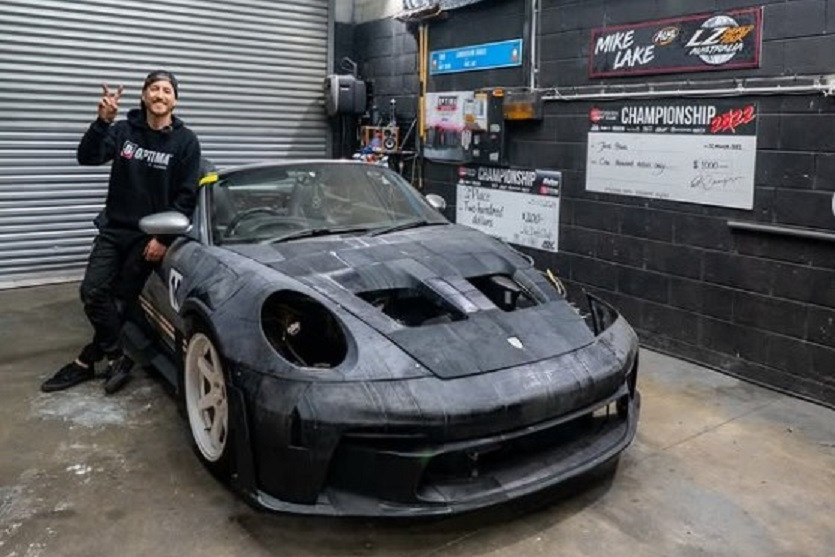 Người đàn ông in 3D chiếc Porsche 911 GT3 RS giống hệt xe thật gây sốt cộng đồng