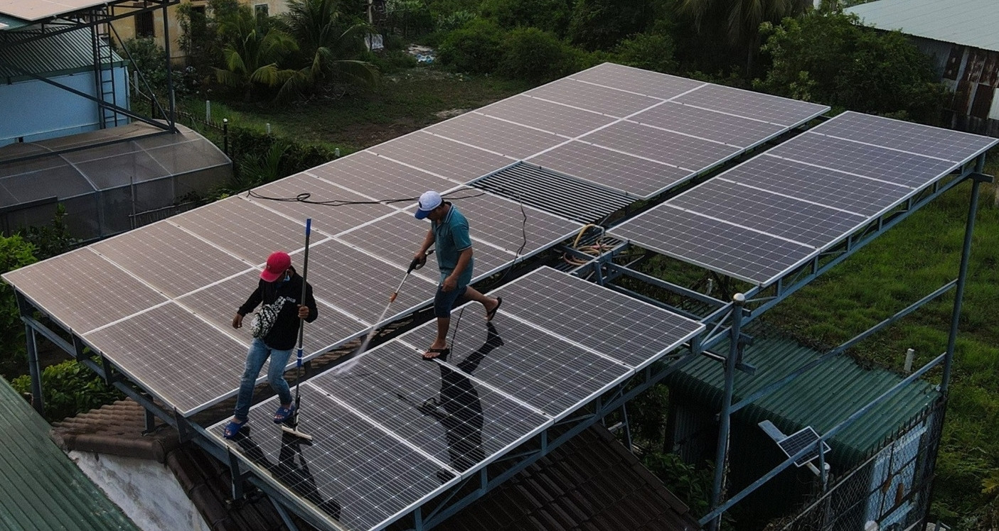 Ồ ạt lắp điện mặt trời, cảnh báo mới khiến hiệu suất tấm pin sụt giảm nhanh