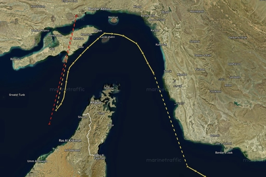Tàu chở dầu đầu tiên không phải của Iran đi qua eo biển Hormuz