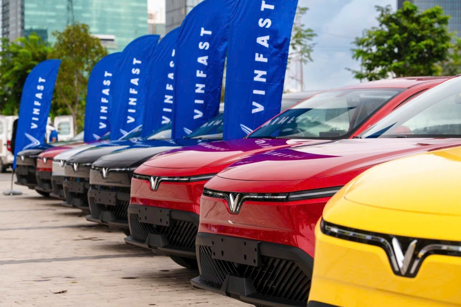 Thị trường ô tô quay đầu bứt tốc, sức mua tăng cực mạnh trong tháng 3