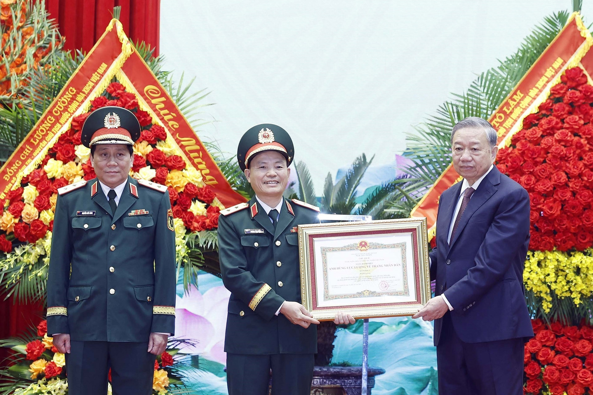 Tổng Bí thư: Xây dựng lực lượng vũ trang Quân khu 3 vững mạnh toàn diện