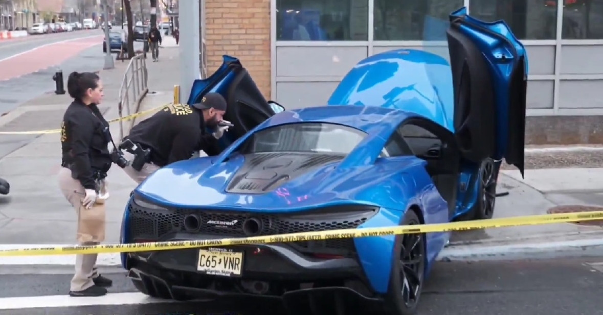 Cổng Bãi Xe Và Nhân Viên Nhanh Trí Phá Tan Vụ Trộm Siêu Xe Ở New York