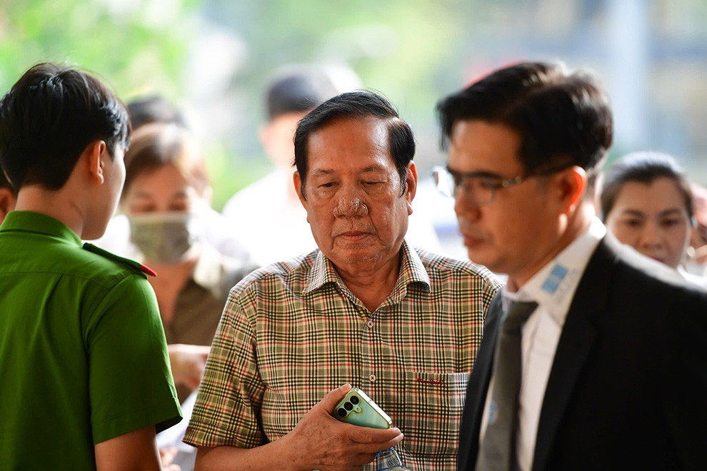 Vụ bán 'đất vàng' Bến Vân Đồn, cựu lãnh đạo Tập đoàn cao su lãnh 14 năm tù