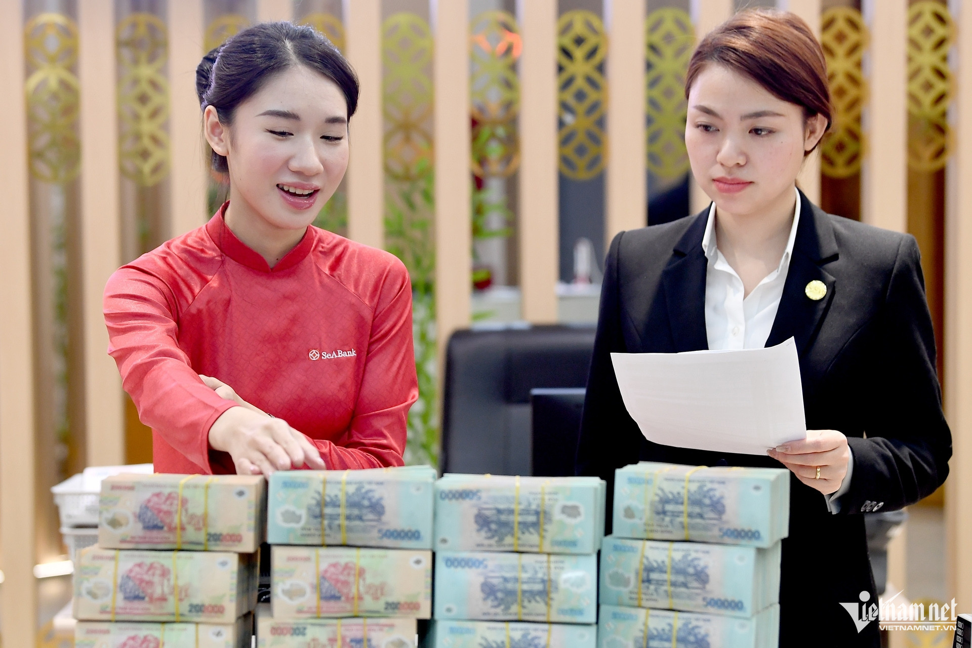 W-ngan hang Nam Khánh.jpg